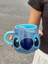 Cargar imagen en el visor de la galería, Taza Stitch ceramica - 116739
