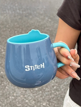 Cargar imagen en el visor de la galería, Taza Stitch ceramica - 116739
