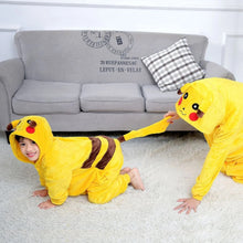 Cargar imagen en el visor de la galería, Pijama Enteriza Pikachu niños - 115303
