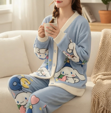 Cargar imagen en el visor de la galería, Pijama Cinnamoroll Termica - 117531
