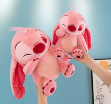 Cargar imagen en el visor de la galería, Peluche Stitch Rosado Angela  30cm - 116748
