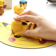 Cargar imagen en el visor de la galería, Mouse y Mouse Pad Pikachu Set - 114814
