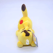 Cargar imagen en el visor de la galería, Peluche Pikachu dormido 25cm - 114819
