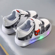 Cargar imagen en el visor de la galería, Zapatos con Luces Spiderman - 114836
