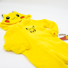 Cargar imagen en el visor de la galería, Pijama Enteriza Pikachu bebe - 116190
