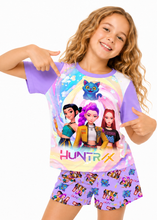Cargar imagen en el visor de la galería, Pijama K-pop Franela y Short - 117376

