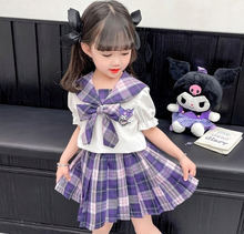 Cargar imagen en el visor de la galería, Conjunto Kuromi Camisa Blanca y Falda cuadros - 116886
