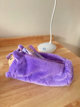 Cargar imagen en el visor de la galería, Cartuchera LaBubu peluche - 116929
