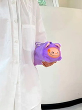 Cargar imagen en el visor de la galería, Cartuchera LaBubu peluche - 116929
