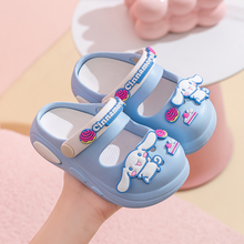 Cargar imagen en el visor de la galería, Sandalias Sanrio tipo Crocs - 117540
