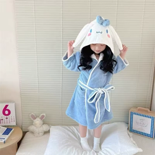Cargar imagen en el visor de la galería, Bata de Baño Cinnamoroll - 116888
