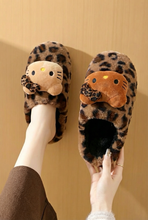 Cargar imagen en el visor de la galería, Pantuflas Kitty Leopardo Juvenil/Adulto - 117089
