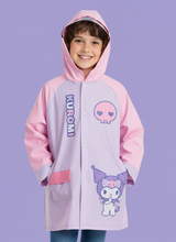 Cargar imagen en el visor de la galería, Impermeable Kuromi - 116892
