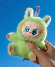 Cargar imagen en el visor de la galería, Peluche LaBubu - 116935
