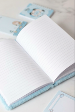 Cargar imagen en el visor de la galería, Agenda Stitch peluda - 117047
