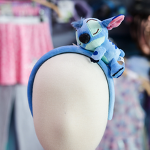 Cargar imagen en el visor de la galería, Cintillo Stitch Muñeco - 117051
