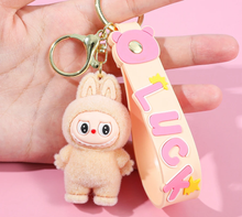 Cargar imagen en el visor de la galería, Llavero LaBubu - 116940

