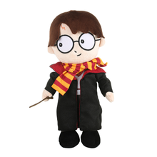 Cargar imagen en el visor de la galería, Peluche Harry Potter  con Barita 30cm - 116454
