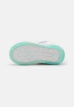 Cargar imagen en el visor de la galería, Zapato Botas con Luces Frozen - 116763
