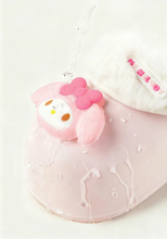 Cargar imagen en el visor de la galería, Crocs Pantuflas My Melody - 117008
