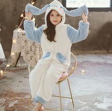 Cargar imagen en el visor de la galería, Pijama enteriza Cinnamoroll - 117246
