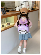 Cargar imagen en el visor de la galería, Morral Kuromi Cara Plastica 28cm- 117061
