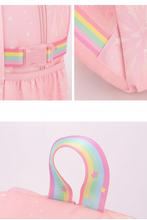 Cargar imagen en el visor de la galería, Morral Capibara con pom pom 44cm - 116699

