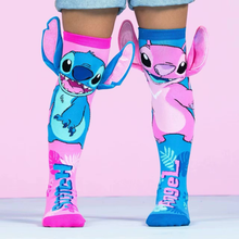 Cargar imagen en el visor de la galería, Medias Largas 3D Stitch &amp; Angela el par - 117252
