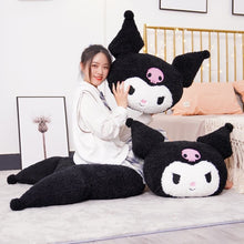 Cargar imagen en el visor de la galería, Cojin Peluche Kuromi mediano 80cmx70cm - 115398
