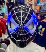 Cargar imagen en el visor de la galería, Mascara Spiderman Negra con Luz - 114119
