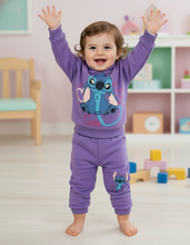 Cargar imagen en el visor de la galería, Conjunto Stitch Morado Sueter con capucha y Jogger - 116948
