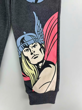 Cargar imagen en el visor de la galería, Conjunto Marvel Sueter y Jogger - 117424
