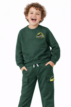 Cargar imagen en el visor de la galería, Conjunto Jurassic Park Suéter y Jogger - 117151
