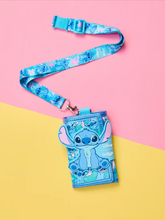 Cargar imagen en el visor de la galería, Billetera  Stitch Smiggle con correa - 116623
