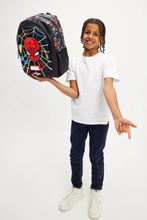 Cargar imagen en el visor de la galería, Morral Spiderman  Smiggle 42cm -116602

