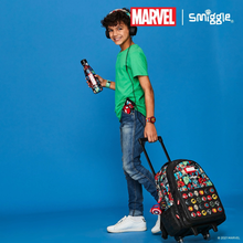 Cargar imagen en el visor de la galería, Morral con Ruedas Marvel Smiggle 52cm - 116628
