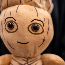 Cargar imagen en el visor de la galería, Peluche Black Groot pequeño 20cm- 115226
