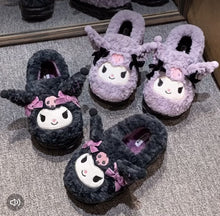 Cargar y reproducir el video en el visor de la galería, Pantuflas Kuromi Negras y Moradas - 116762
